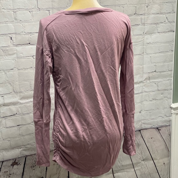 Athleta Long Sleeve Shirt Sweatshirt Sweater - Picture 3 of 10